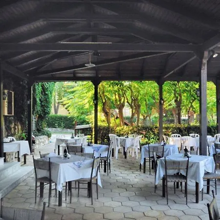 Mimoza Hotel 2*